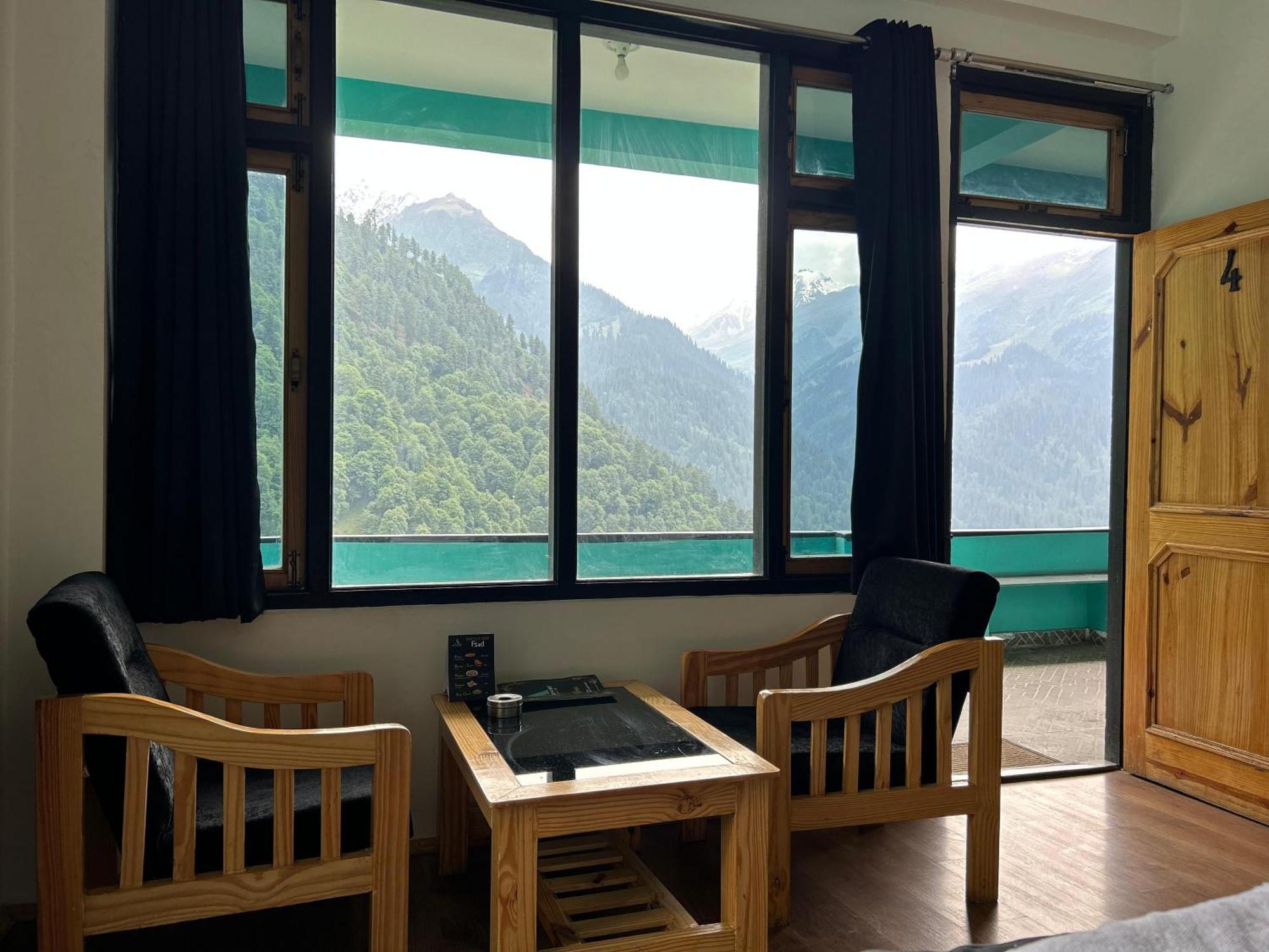 Aman Resort, Tosh Village, Himachal Pradesh Bagian luar foto